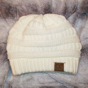 NEVER WORN! CC White Knit Beanie